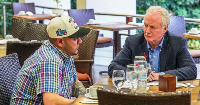 Why “Democrats” Love Illegals They like Democrats